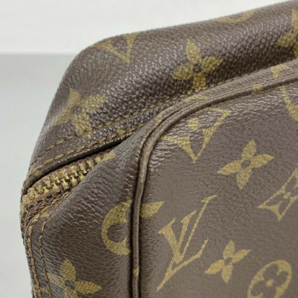 LOUIS VUITTON Brown Monogram Pouch - Picture 9 of 10